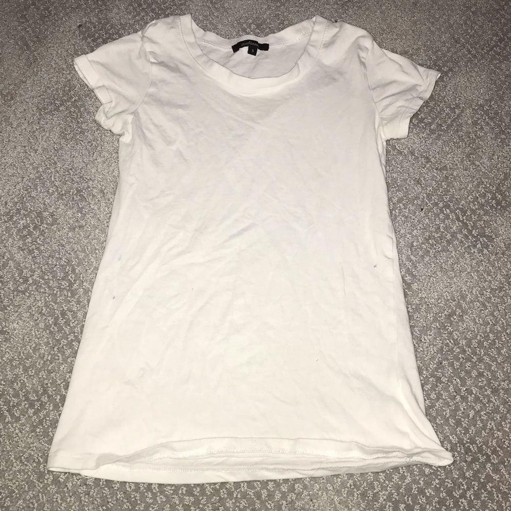 White t-shirt